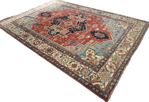 Hand-Woven Serapi Heriz Design Carpet