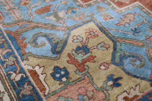 Hand-Woven Serapi Heriz Design Carpet