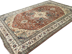 Hand-Woven Serapi Heriz Design Carpet