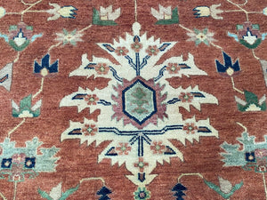 Hand-Woven Serapi Heriz Design Carpet