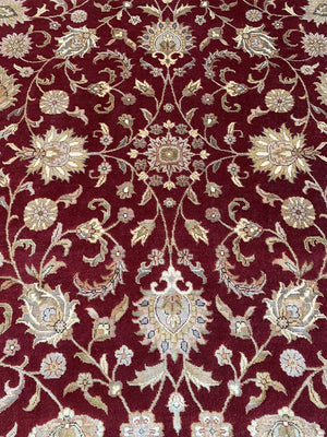 Traditional Hand-Woven Tabriz Design Rug