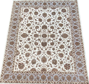 Traditional Hand-Woven Tabriz Design Carpet