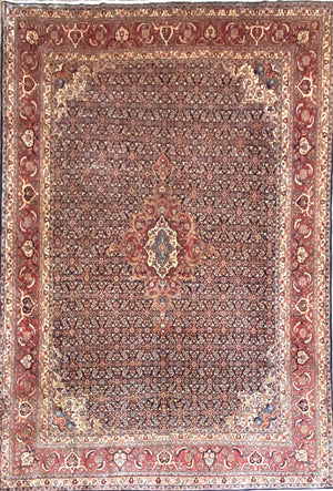 Fine Hand-Knotted Persian Bidjar Carpet