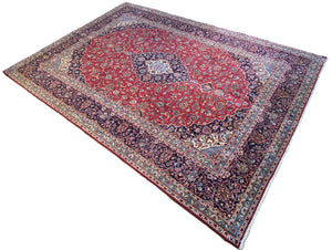 Hand-Knotted Persian Kashan Carpet