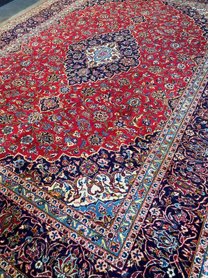 Hand-Knotted Persian Kashan Carpet