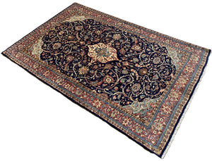 Fine Hand-Knotted Persian Qazvin Carpet