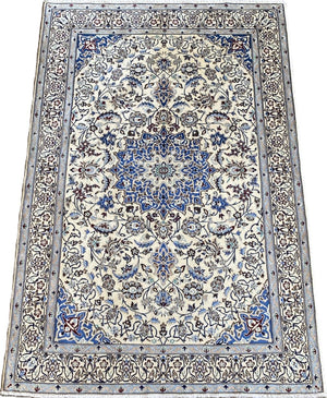 Fine Hand-Knotted Persian Naien Carpet