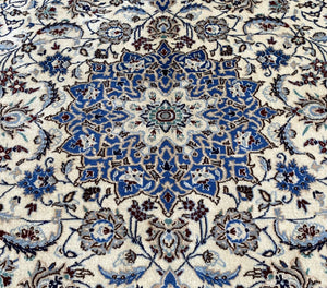Fine Hand-Knotted Persian Naien Carpet