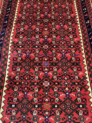 Hand-Knotted Persian Hossainabad Runner