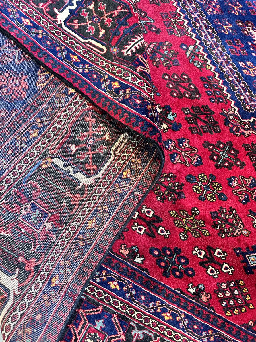Fine Hand-Knotted Persian Meymeh Carpet