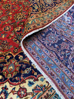 Hand-Knotted Persian Kashan Carpet