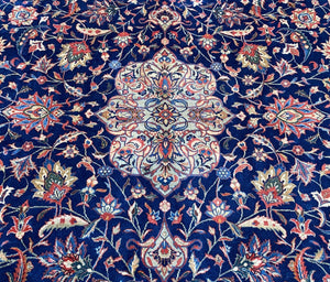 Hand-Knotted Persian Sarouq Carpet
