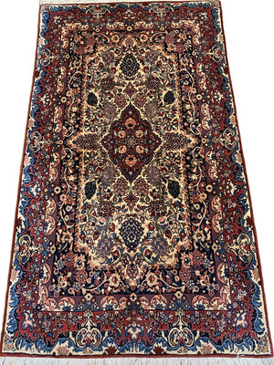 Rare Hand-Knotted Persian Sarouq Carpet