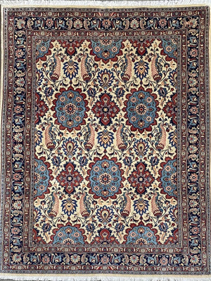 Rare Hand-Knotted Persian Sarouq Carpet