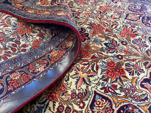 Fine Hand-Knotted Persian Bidjar Rug