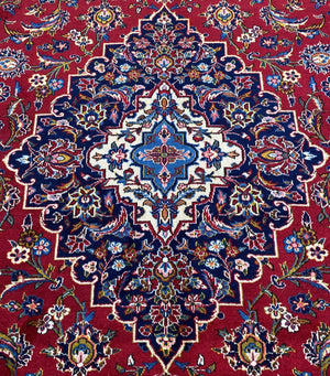 Fine Hand-knotted Persian Kashan Carpet
