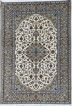 Fine Hand-Knotted Persian Kashan Carpet