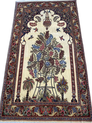 Fine Hand-Knotted Persian Qum Carpet