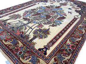 Fine Hand-Knotted Persian Qum Carpet