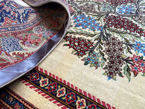 Fine Hand-Knotted Persian Qum Carpet
