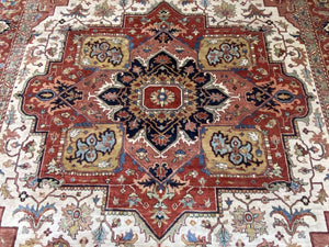 Hand-Woven Serapi Heriz Design Carpet