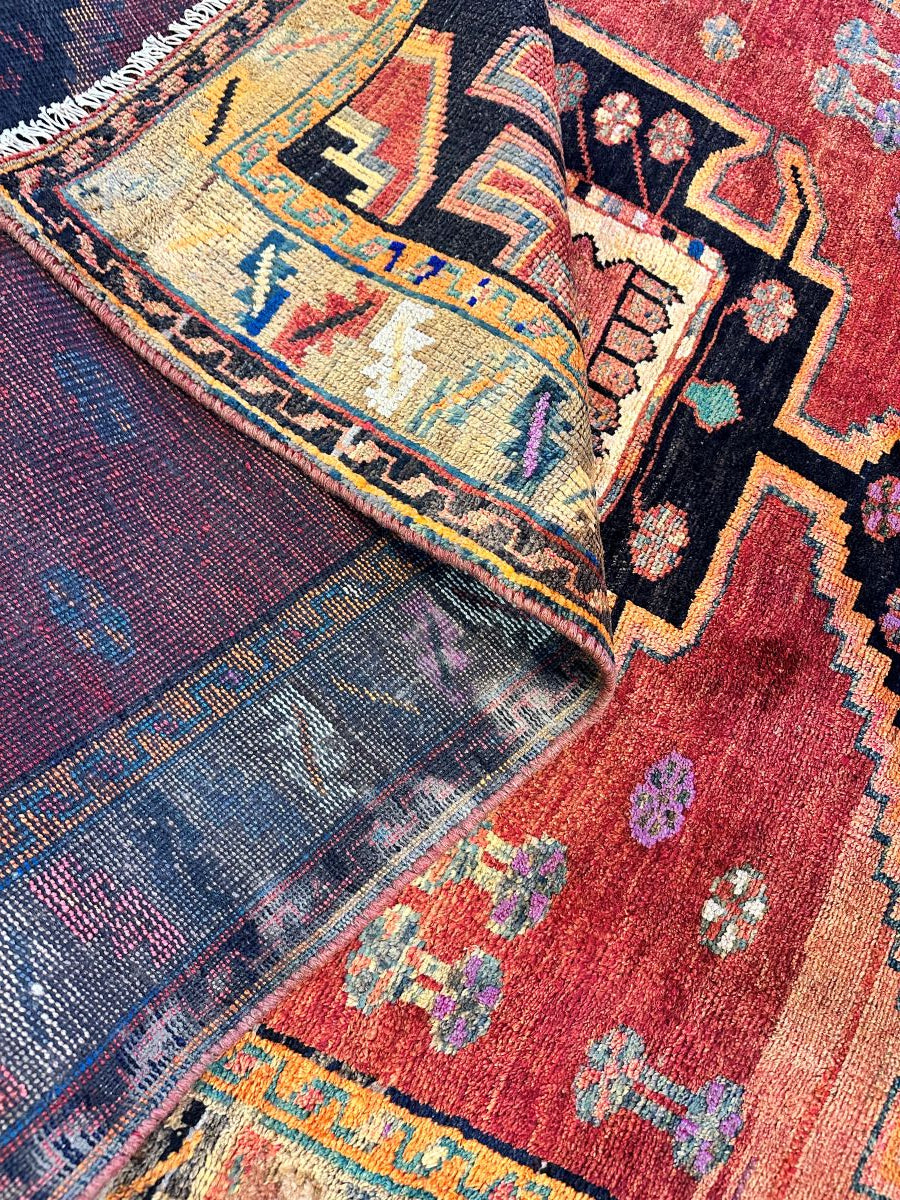 Hand-Knotted Tribal Persian Kohi Rug