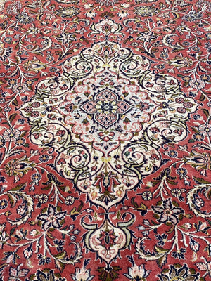 Fine Hand-Knotted Persian Bidjar Carpet
