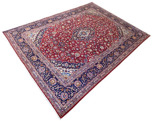 Fine Hand-Knotted Persian Kashan Carpet