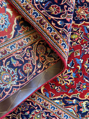 Finely Hand-knotted Persian Kashan Rug