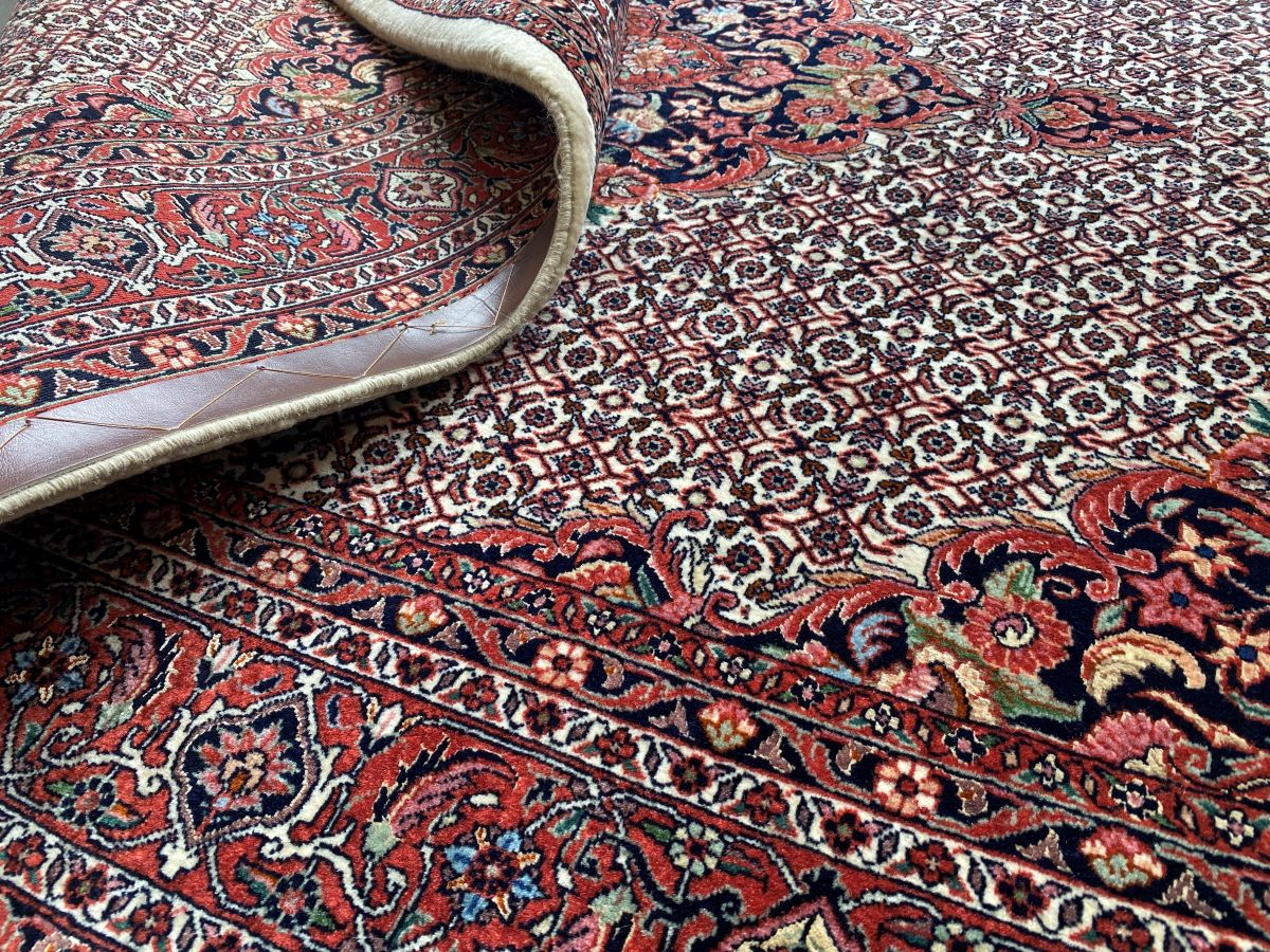 Superfine Hand-Knotted Persian Bidjar Carpet