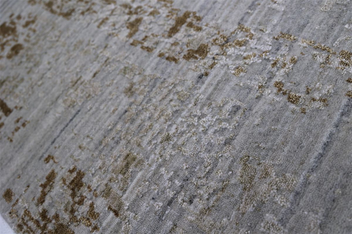 Hand-Woven Modern Crystal Collection