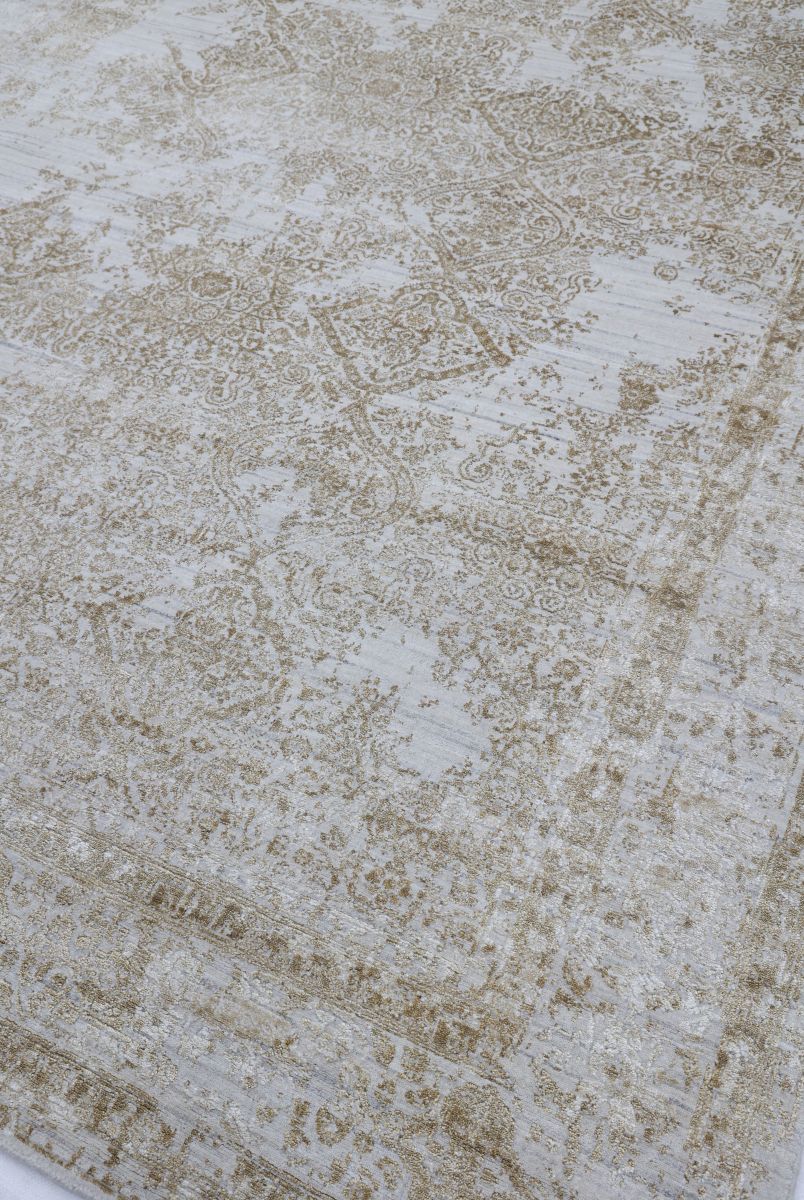 Hand-Woven Modern Crystal Collection
