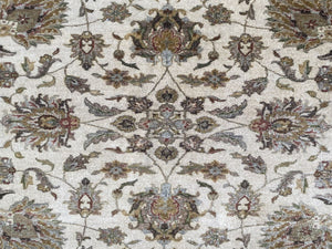 Fine Hand-Knotted Tabriz Design Carpet