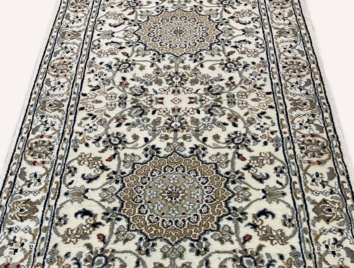 Traditional Hand-Woven Naien Runner