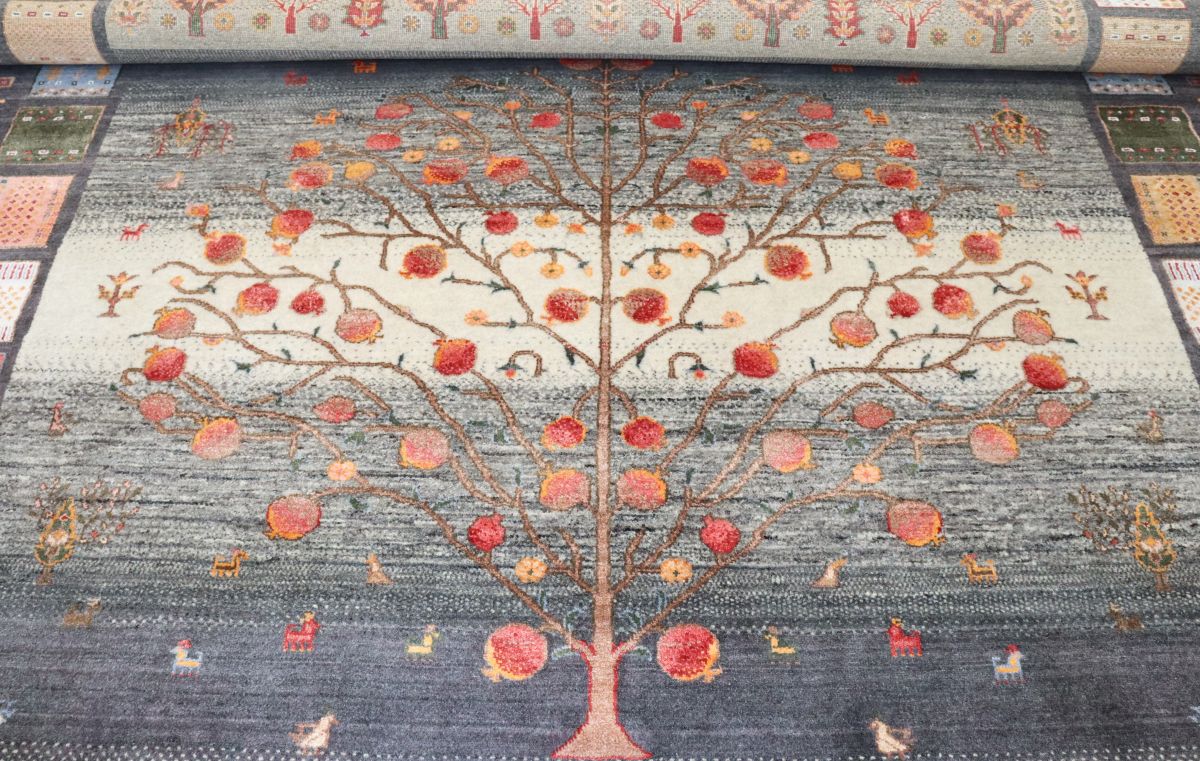 Hand-Woven Loribaft Gabbeh Rug