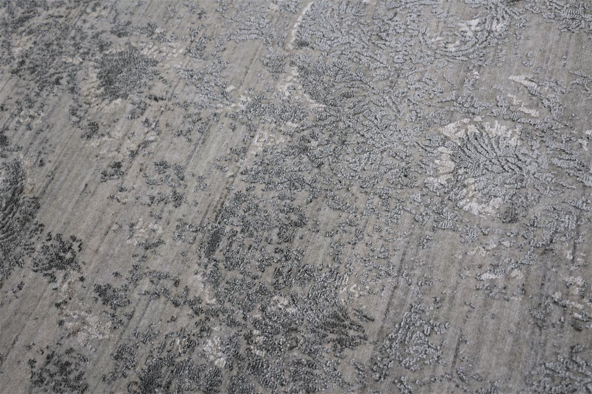 Hand-Woven Modern Crystal Collection