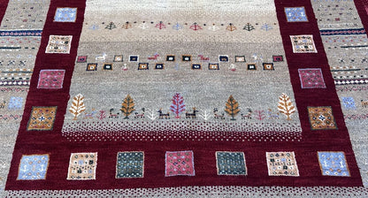 Hand-woven Loribaft Gabbeh Rug