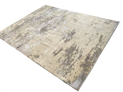 Hand-Woven Modern Everest Collection