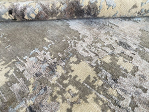 Hand-Woven Modern Everest Collection