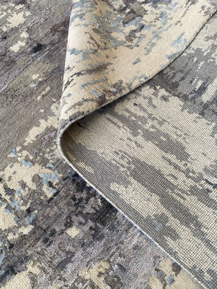 Hand-Woven Modern Everest Collection