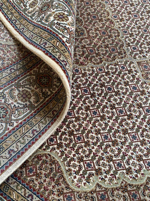 Fine Hand-Woven Persian Tabriz Mahi Design Carpet