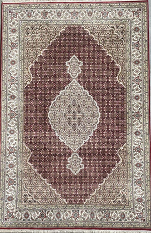 Fine Hand-Woven Persian Tabriz Mahi Design Carpet