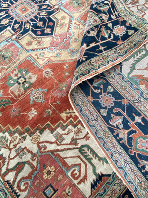 Hand-Woven Serapi Heriz Design Carpet
