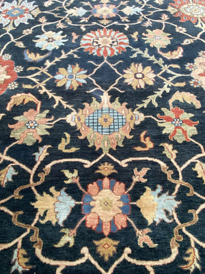 Hand-Woven Serapi Heriz Design Carpet