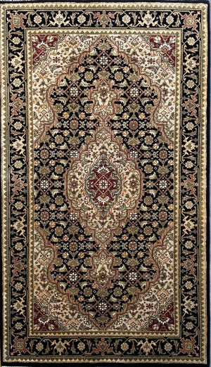 Fine Hand-Woven Persian Tabriz Mahi Design Carpet