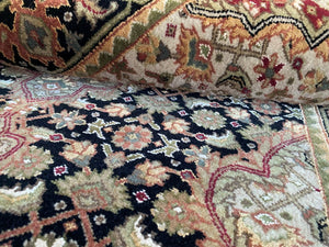 Fine Hand-Woven Persian Tabriz Mahi Design Carpet