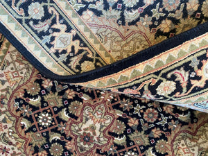 Fine Hand-Woven Persian Tabriz Mahi Design Carpet