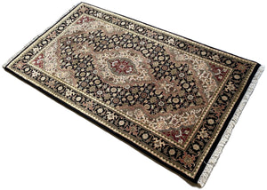 Fine Hand-Woven Persian Tabriz Mahi Design Carpet