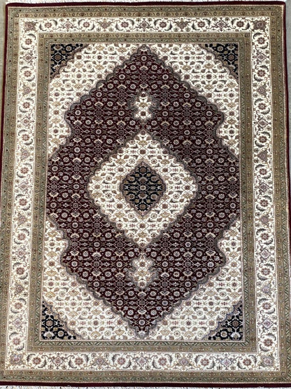 Fine Hand-Woven Persian Tabriz Mahi Design Carpet