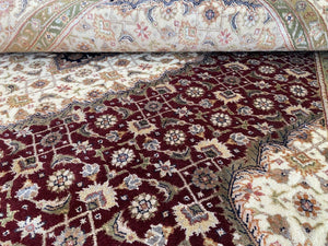 Fine Hand-Woven Persian Tabriz Mahi Design Carpet